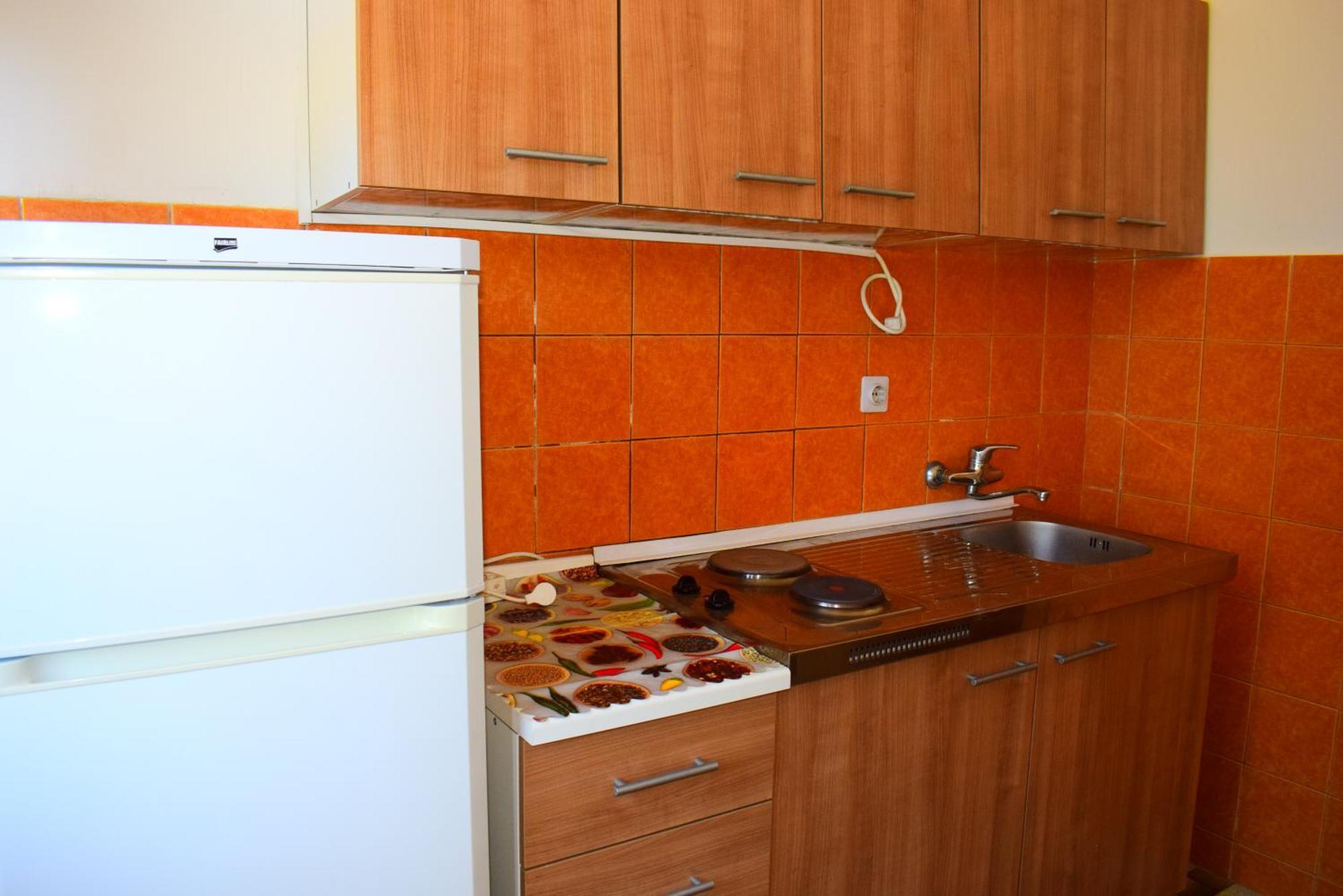 Apartments Milica مالينسكا الغرفة الصورة