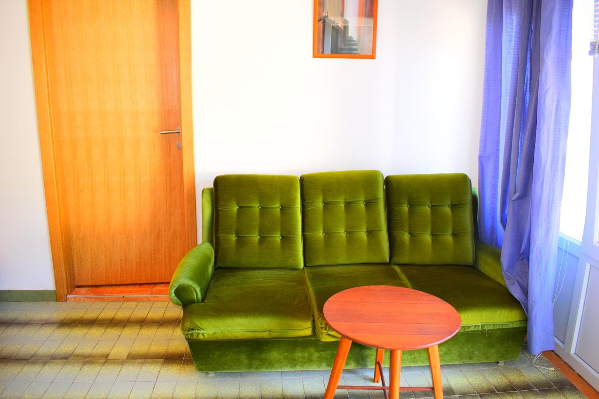 Apartments Milica مالينسكا الغرفة الصورة