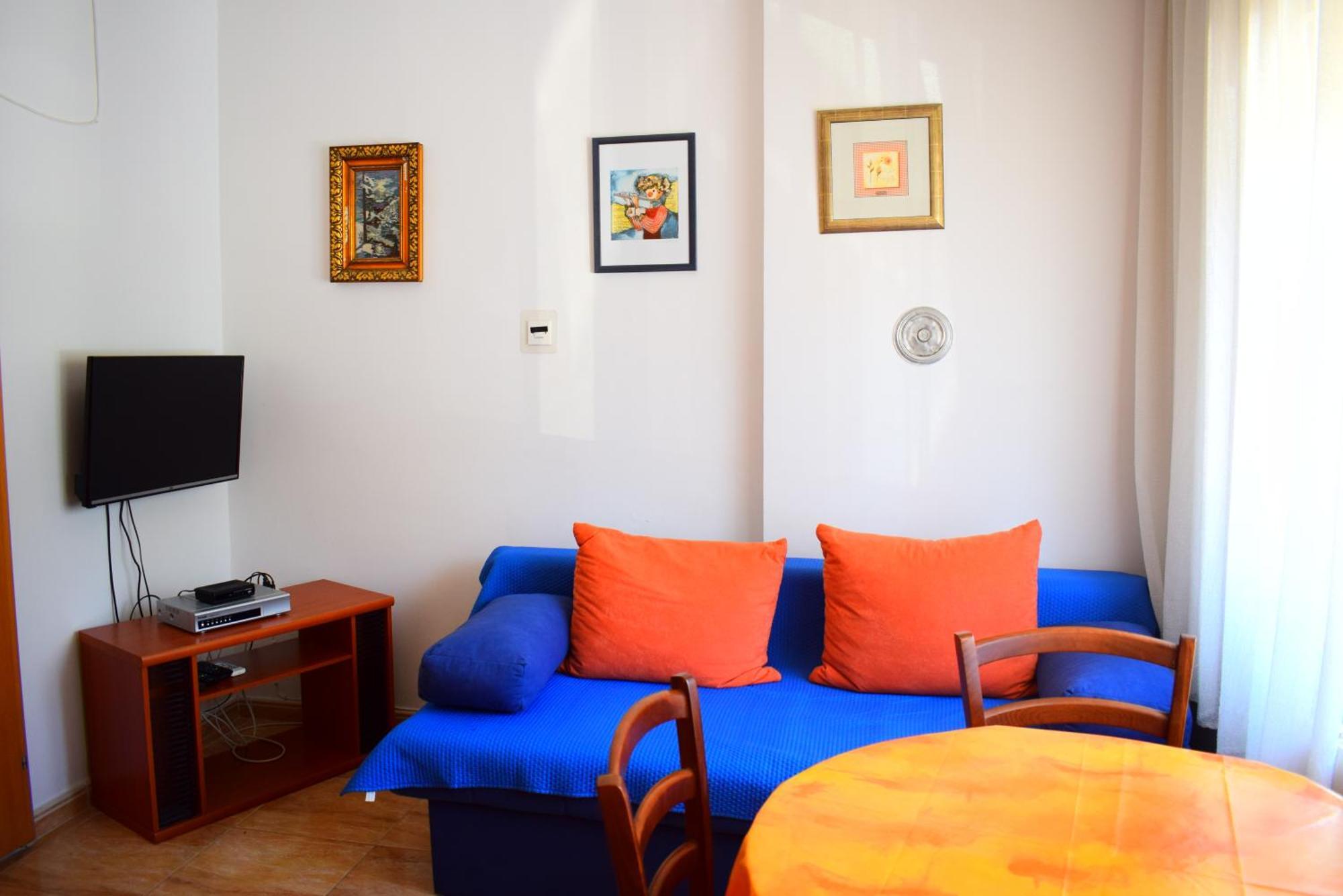 Apartments Milica مالينسكا الغرفة الصورة