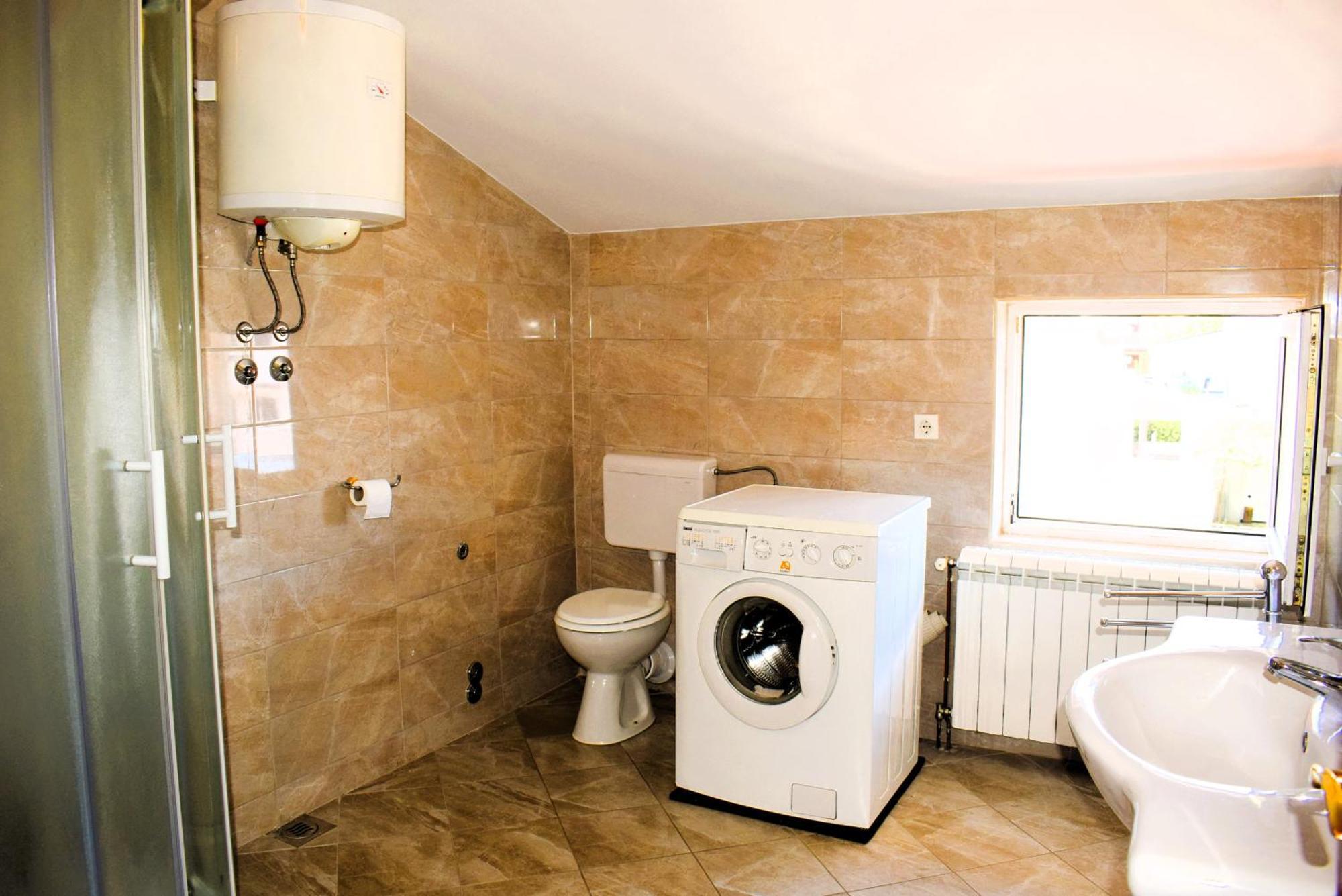 Apartments Milica مالينسكا الغرفة الصورة