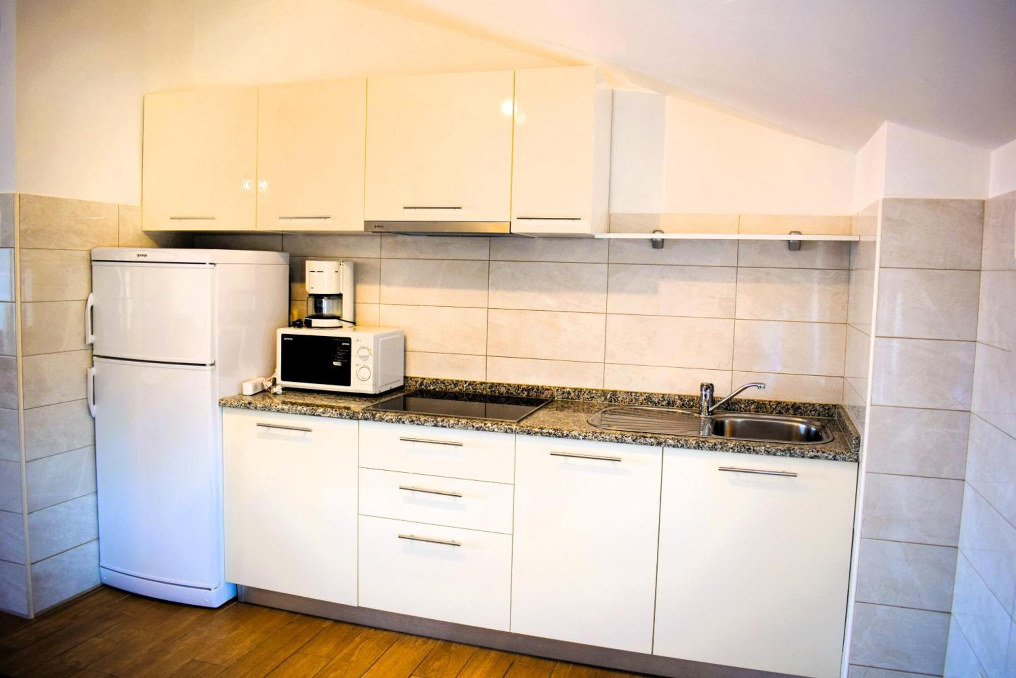 Apartments Milica مالينسكا الغرفة الصورة
